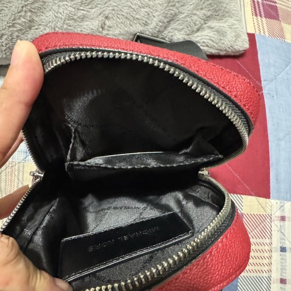 NWOT Michael Kors Red Logo Sling Bag - Picture 3 of 3